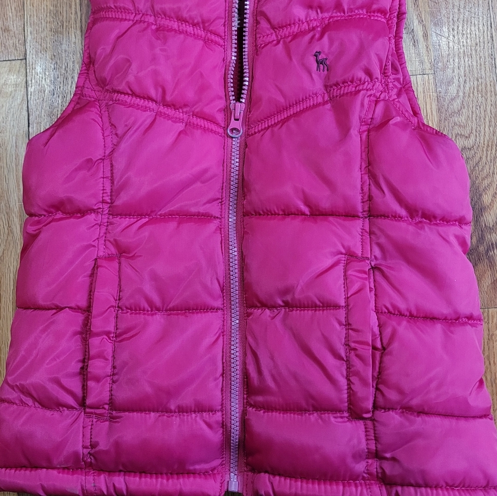 Old Navy. Hot Pink Quilted Puffer Vest